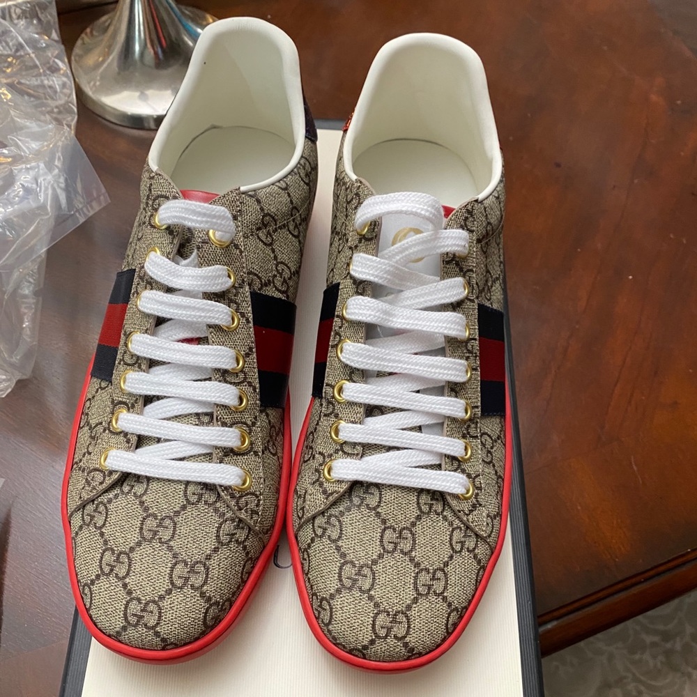 Gucci shoes